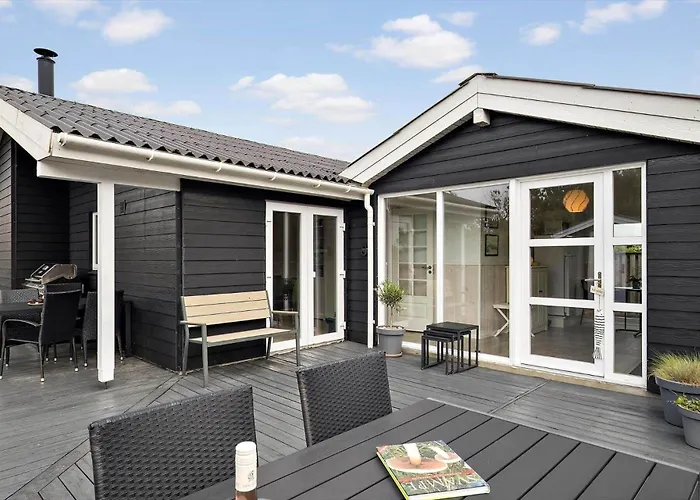 Jb234-frostrup-strandvejen-83-a * Frostrup